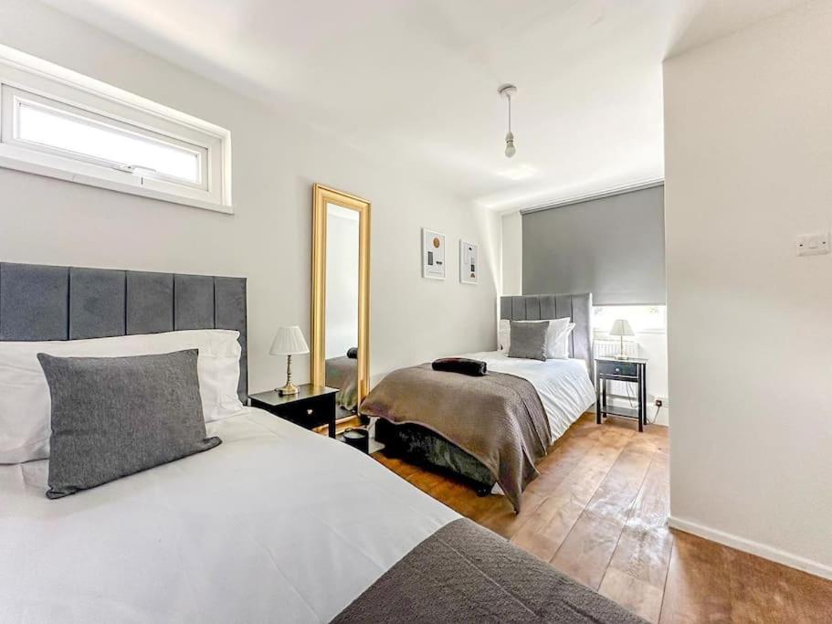 New Cosy Luxury 3 Bedroom House In Battersea Londra Dış mekan fotoğraf