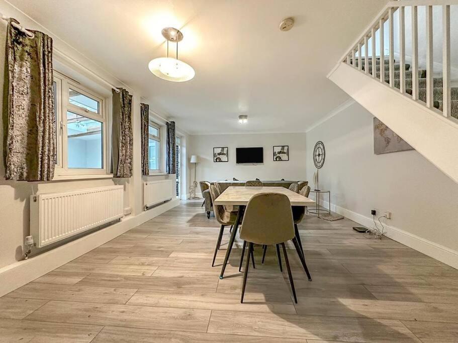 New Cosy Luxury 3 Bedroom House In Battersea Londra Dış mekan fotoğraf
